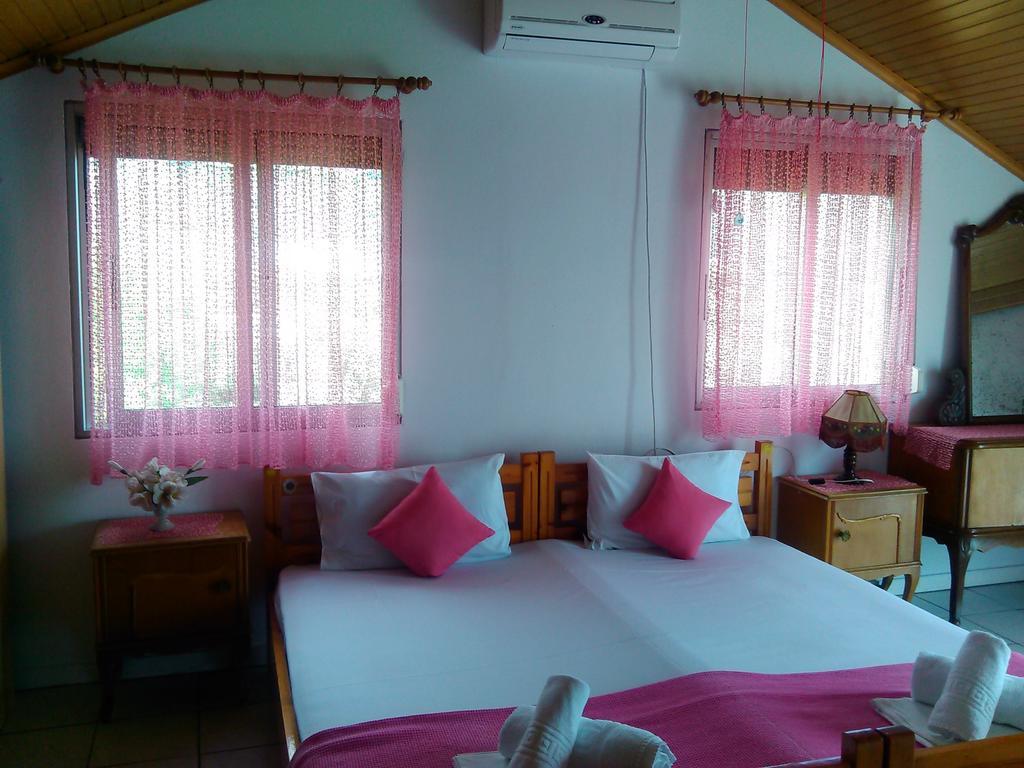 Appartamento House Mantesos Kinira Esterno foto