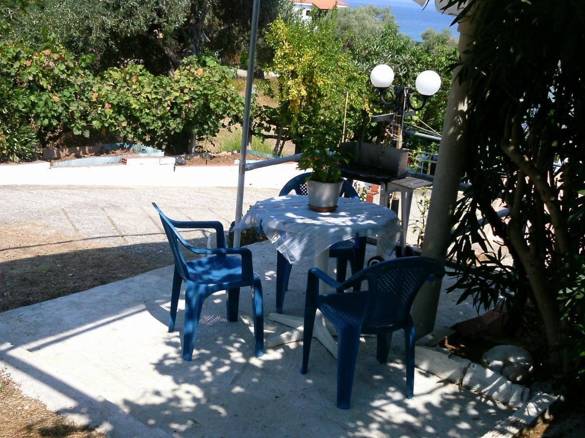 Appartamento House Mantesos Kinira Camera foto