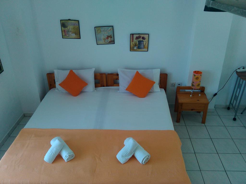 Appartamento House Mantesos Kinira Esterno foto
