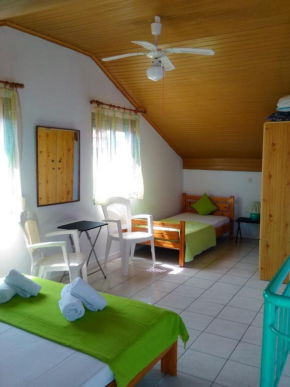 Appartamento House Mantesos Kinira Esterno foto