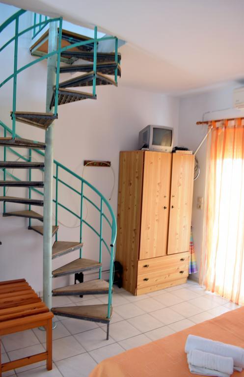 Appartamento House Mantesos Kinira Esterno foto