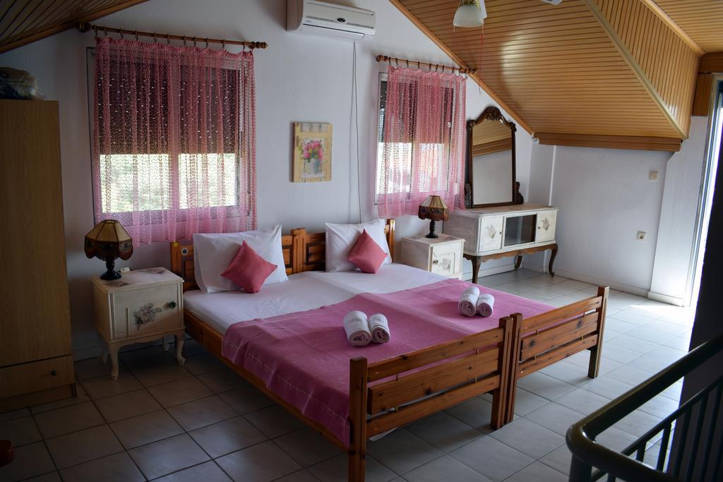 Appartamento House Mantesos Kinira Esterno foto