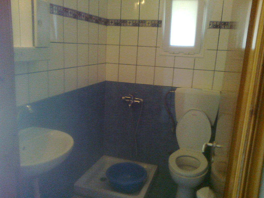 Appartamento House Mantesos Kinira Camera foto